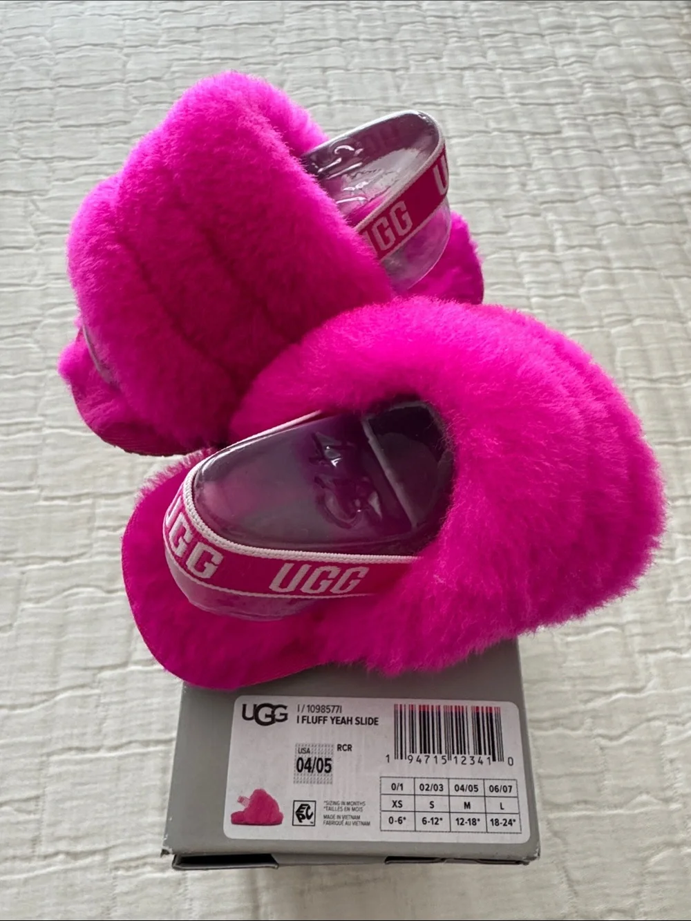 UGG NWT Baby Girl Fluff Slide - Rock Rose, Size 4/5 (M), 12-18 months